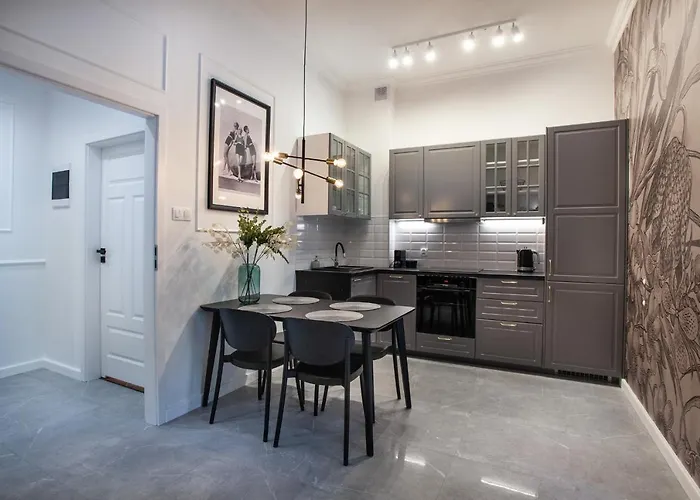 Trzy Gracje Monte Cassino *